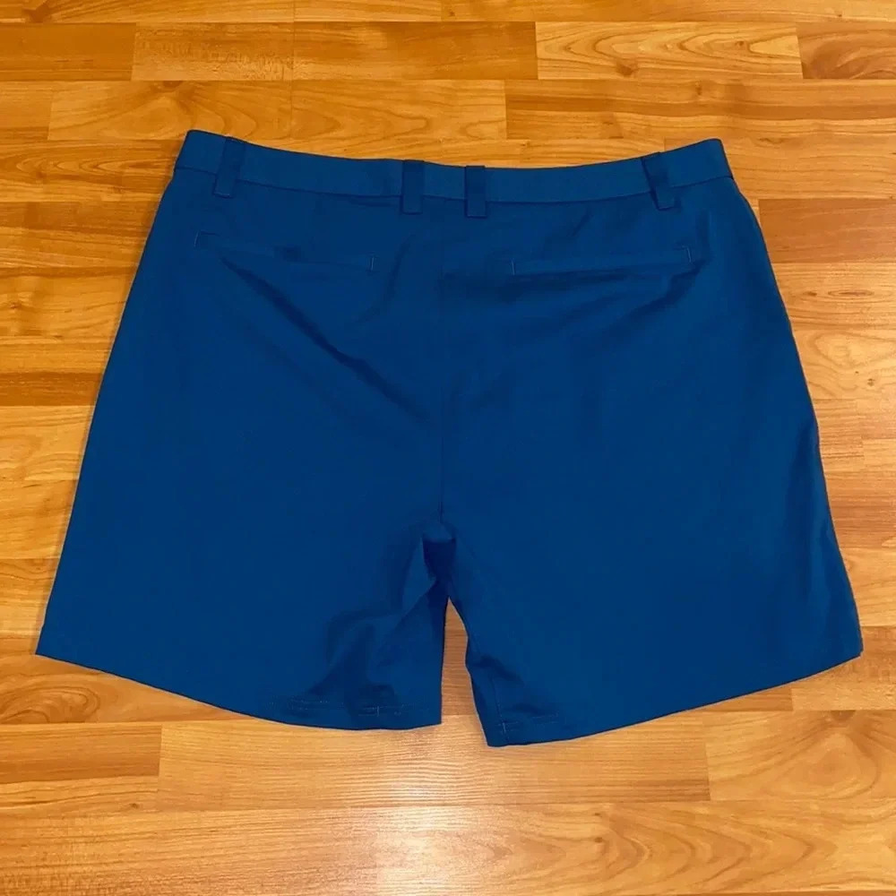 RHONe 7" COMMUTER SHORT
Lifestyle Shorts with Stretch in Vallarta Blue - Picture 7 of 7